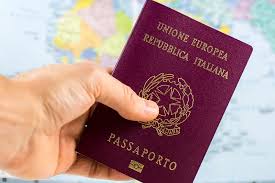 fare passaporto italiano in spagna